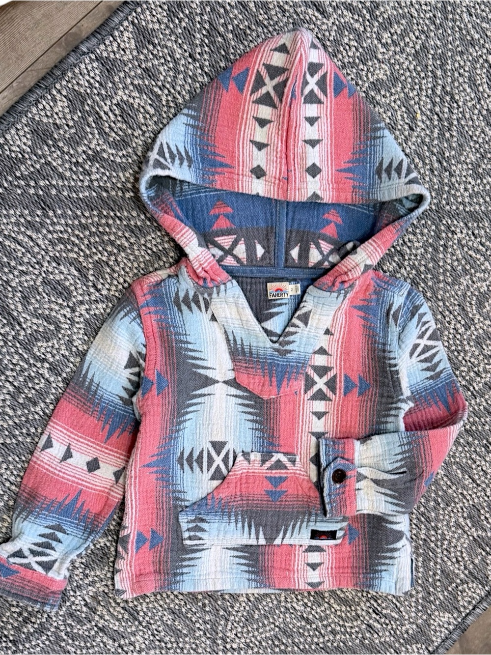 Faherty Toddler Hooded Aztec ‘Poncho’ Hoodie Baja Pullover 2T Toddler Boy